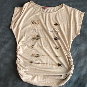 Chic Metallic Arrow Studded Short Sleeved Shirt